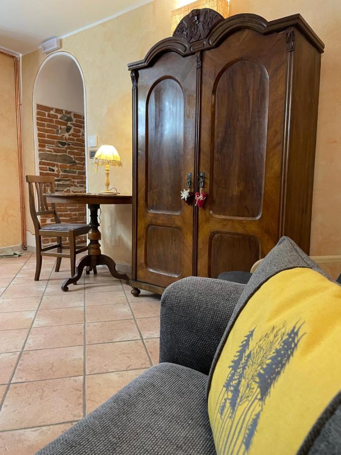 Nel Vecchio Borgo Apartment Verrès Exterior foto
